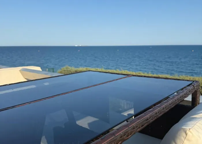 La Corniche 15 Rue De Savoie Apartamento Sète